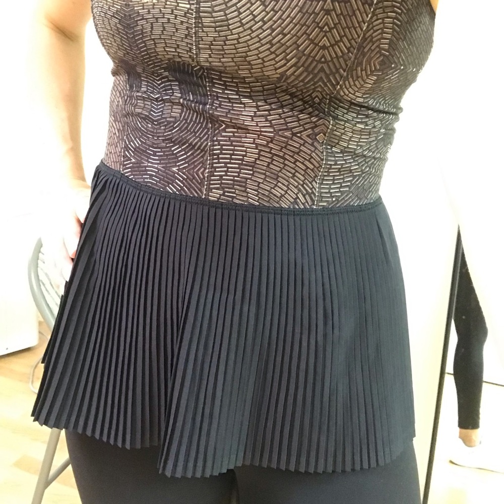 Lululemon Peplum Top Size 6